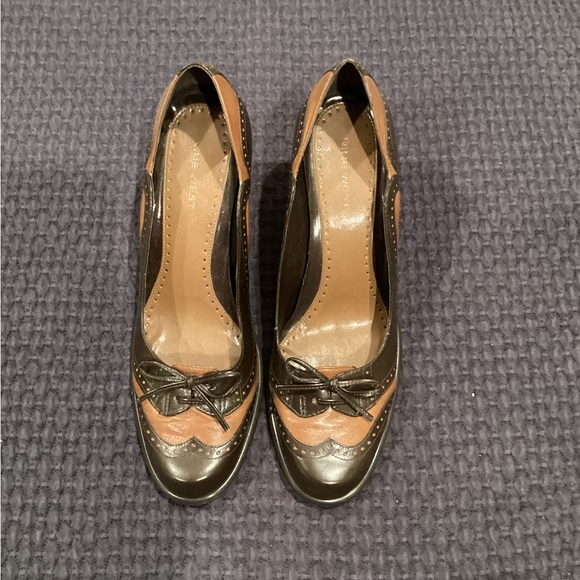 Heels - Picture 2 of 7